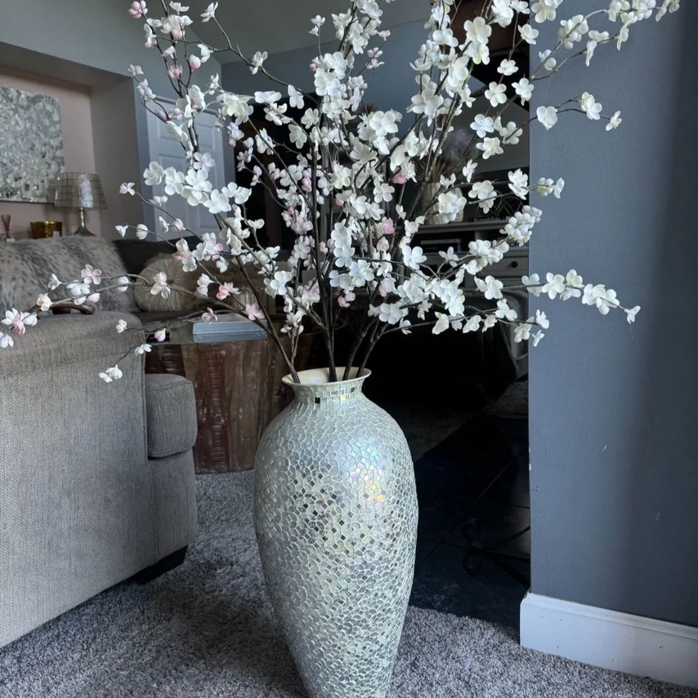 Elegant White and Pink Floral Vase - Picture 1 of 4